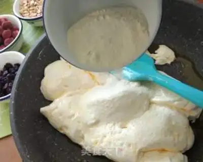 Make Red Snow Souffle step 6