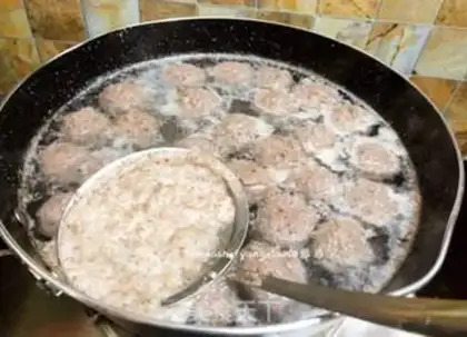 Make Homemade beefballs step 12