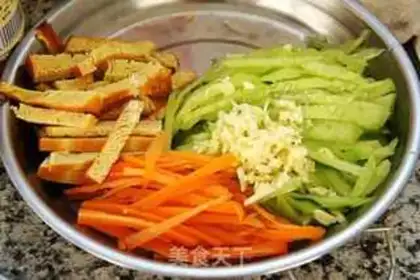 Make Home cuisine step 2