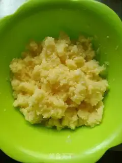 Make Coconut bread bar step 1