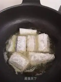 Make Jell-O fish step 4