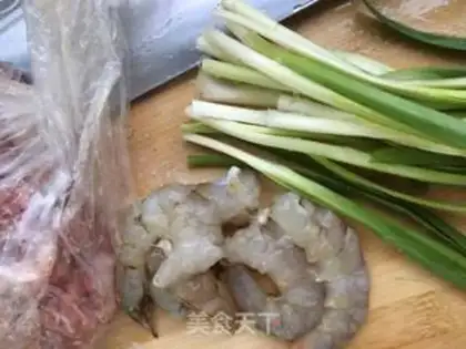 Make Shrimp pies step 4