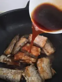 Make Jell-O fish step 8