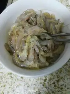 Make Shrimp fried eggs step 2
