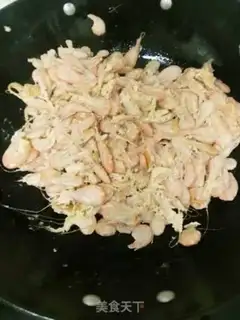 Make Shrimp fried eggs step 3