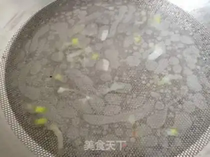 Make Golden fungus egg soup step 3