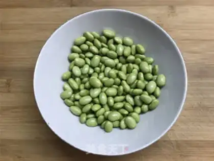 Make The green peppers are dry step 1