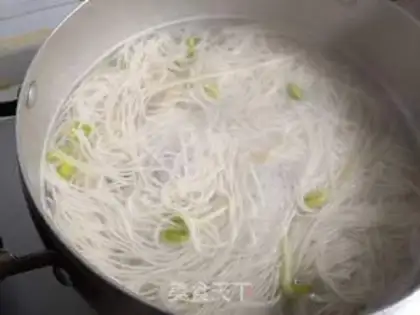 Make Spicy noodles step 6