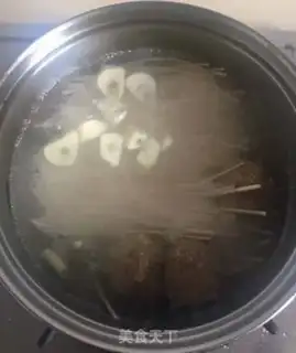 Make Beefball noodles step 4