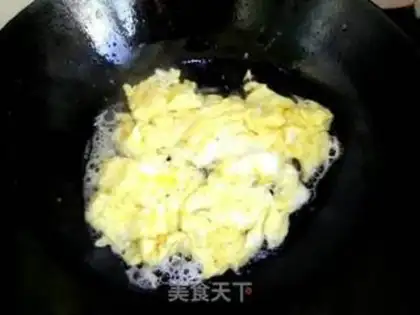 Make Eggs with broccoli sauce step 5