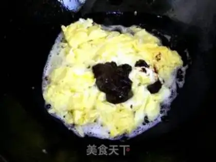Make Eggs with broccoli sauce step 6