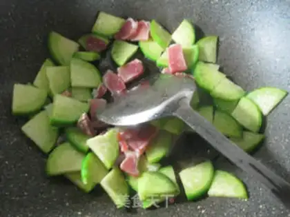 Make A fan of salted radish step 1