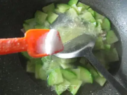 Make A fan of salted radish step 5