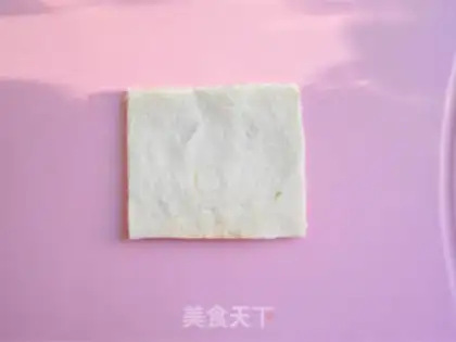 Make Toast banana roll step 2