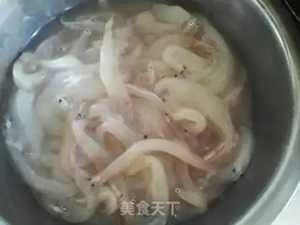 Make Silver fish fried eggs step 0