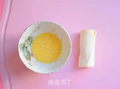 Make Toast banana roll step 8