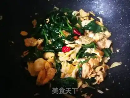 Make Spinach fried eggs step 9