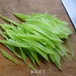 Make Scrambled bean sprouts step 3