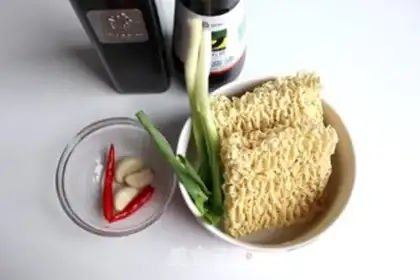 Make Spicy noodle step 0