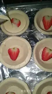 Make Strawberry balls step 5