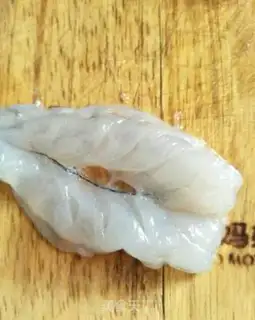 Make Three shrimp by moon step 1