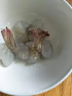 Make Three shrimp by moon step 4