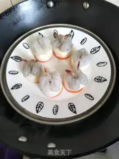 Make Three shrimp by moon step 9