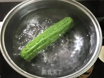 Make Banana made from bitter melons step 3