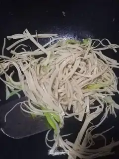 Make The celery makes thousands of silks step 2