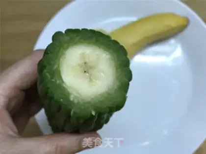 Make Banana made from bitter melons step 5