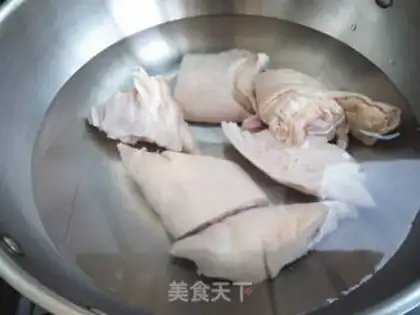 Make Soy pig hoofs step 2