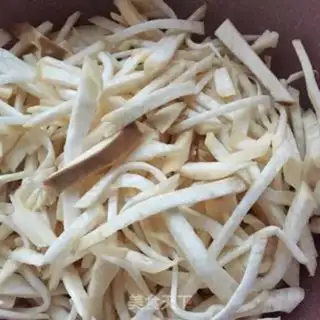 Make The apricot mushrooms are cooked step 0