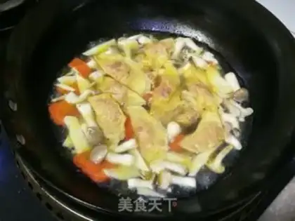 Make Frozen mushrooms and egg soup step 2