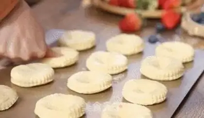 Make English scone step 12
