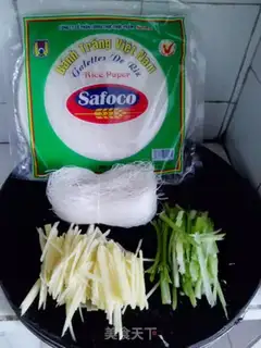 Make Cross-Spring Roll step 0