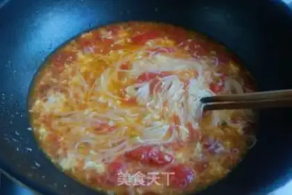 Make Tomato egg noodles step 5