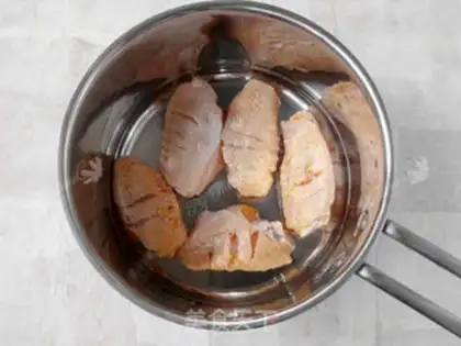 Make Tomatoes make chicken wings step 2