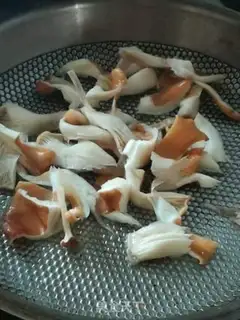 Make Garlic mushrooms step 1