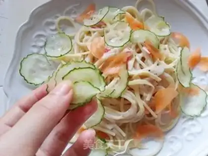 Make Cyan red salad pasta step 6