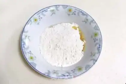 Make Little Fu-chul is making a bun step 0