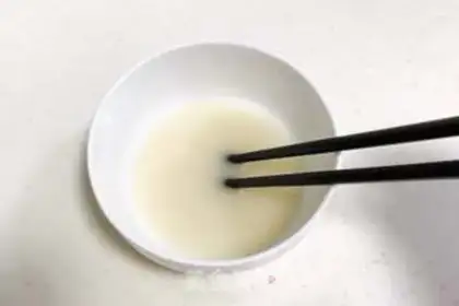 Make Little Fu-chul is making a bun step 1