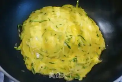 Make cucumber eggcake step 4