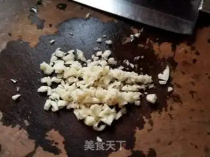 Make Dutch beans, crab mushrooms step 2