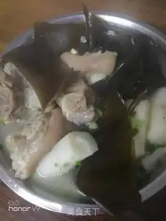 Make Pork hoof sea and mountain soup step 7