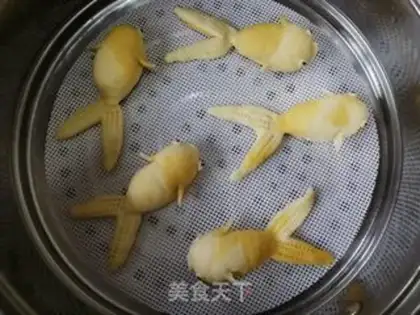 Make Goldfish step 8