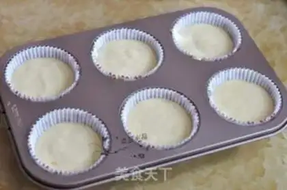 Make Meat grinder cupcakes step 5