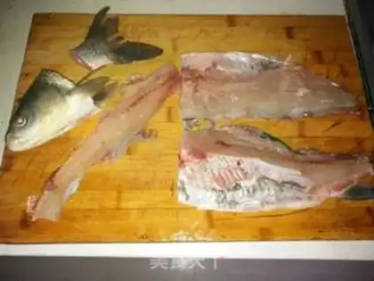 Make Juicy walnut fish step 1