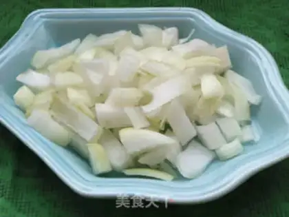Make curry-fruit soup step 1