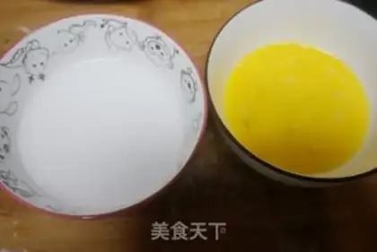 Make Tomato egg soup step 1
