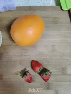 Make Strawberry naked cake step 6